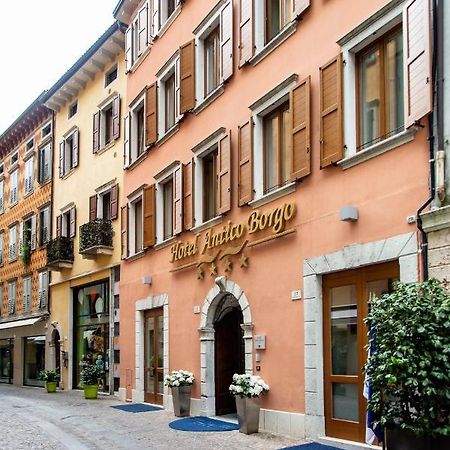 Hotel Antico Borgo Riva del Garda Esterno foto