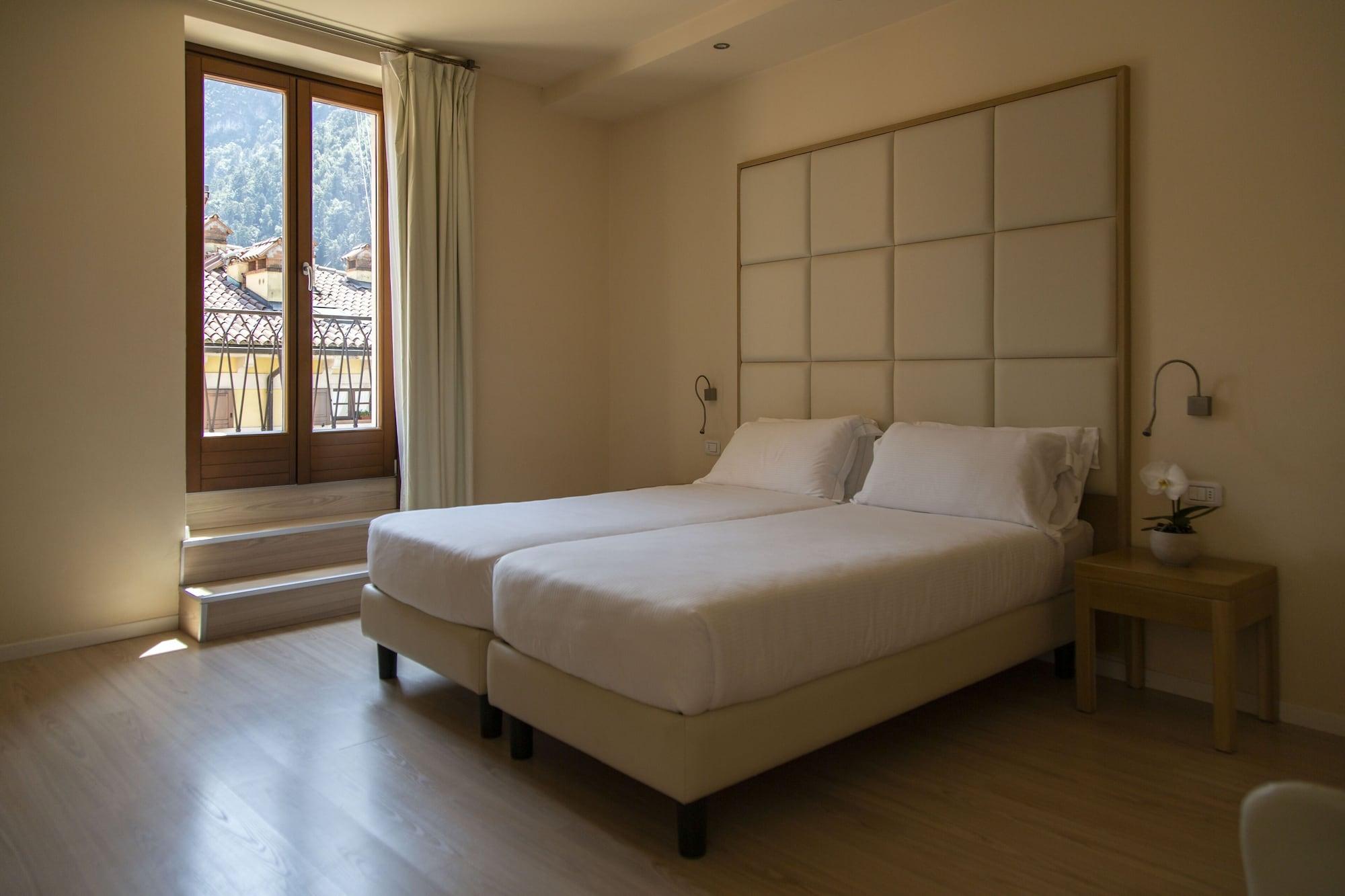 Hotel Antico Borgo Riva del Garda Esterno foto
