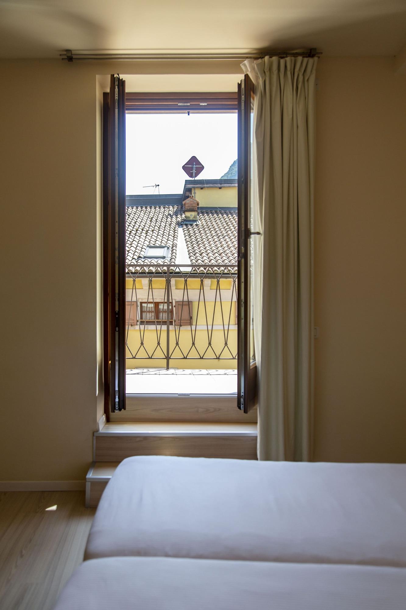 Hotel Antico Borgo Riva del Garda Esterno foto
