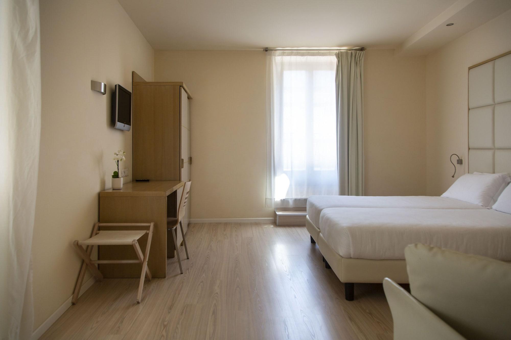 Hotel Antico Borgo Riva del Garda Esterno foto