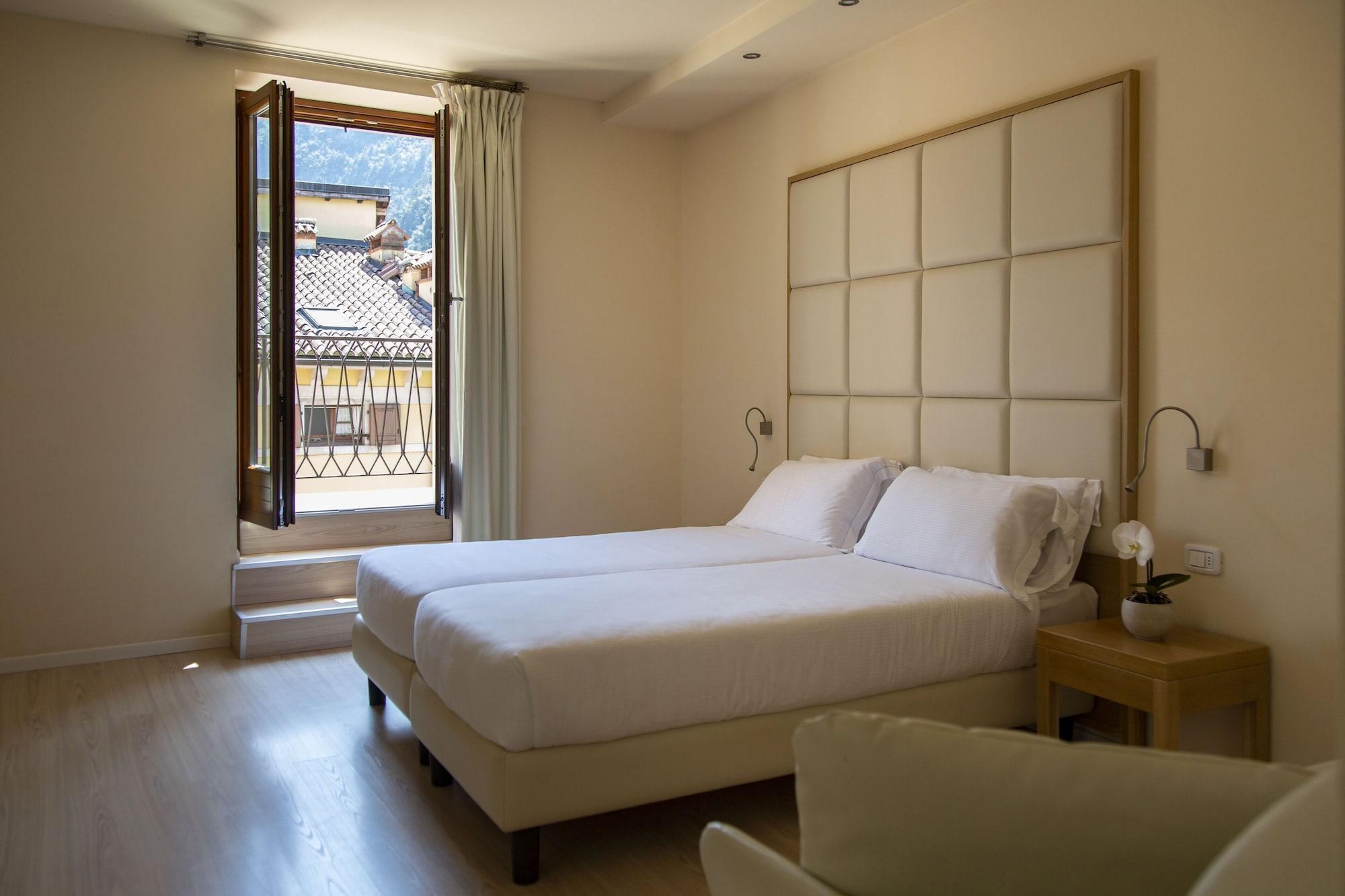 Hotel Antico Borgo Riva del Garda Esterno foto
