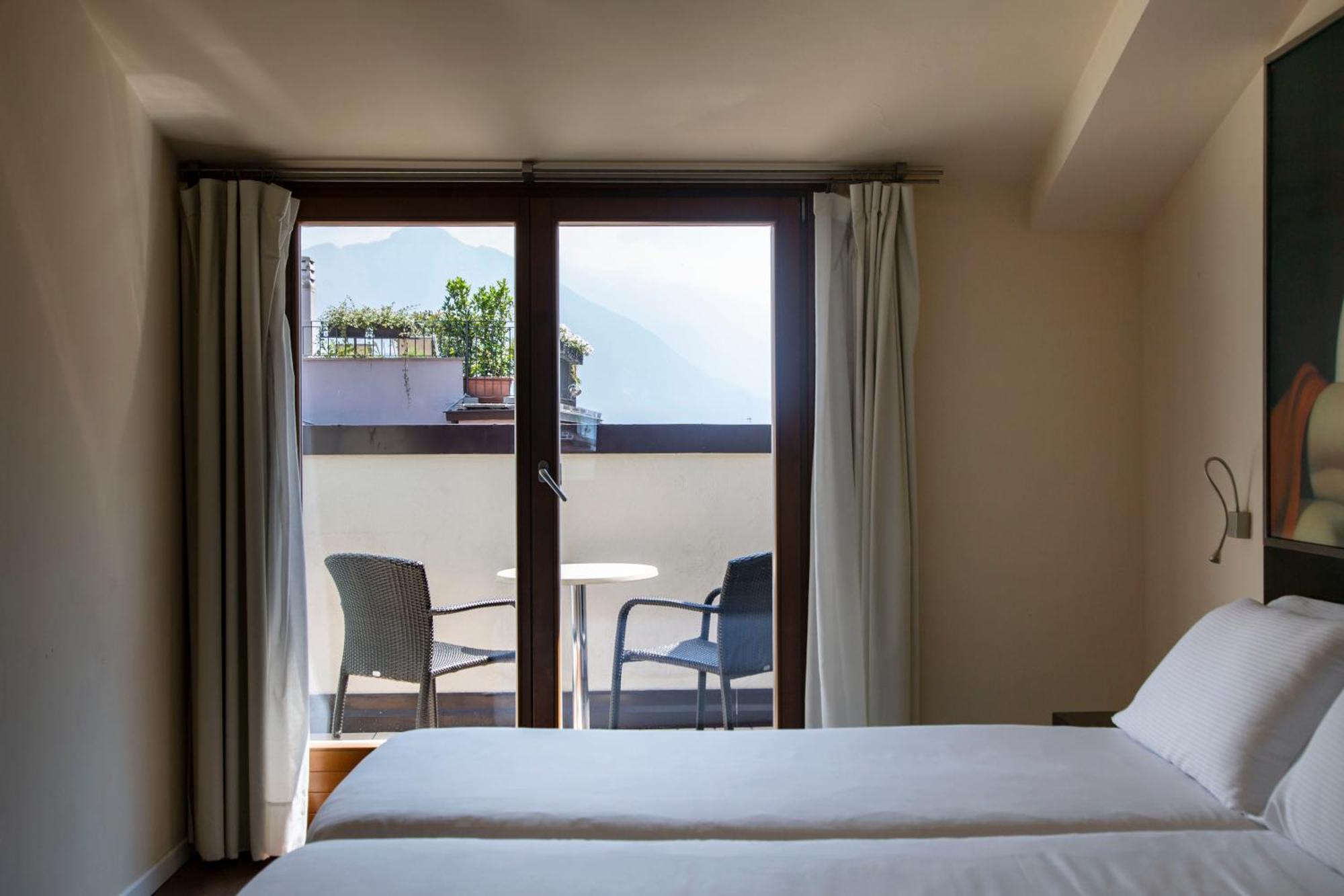 Hotel Antico Borgo Riva del Garda Camera foto