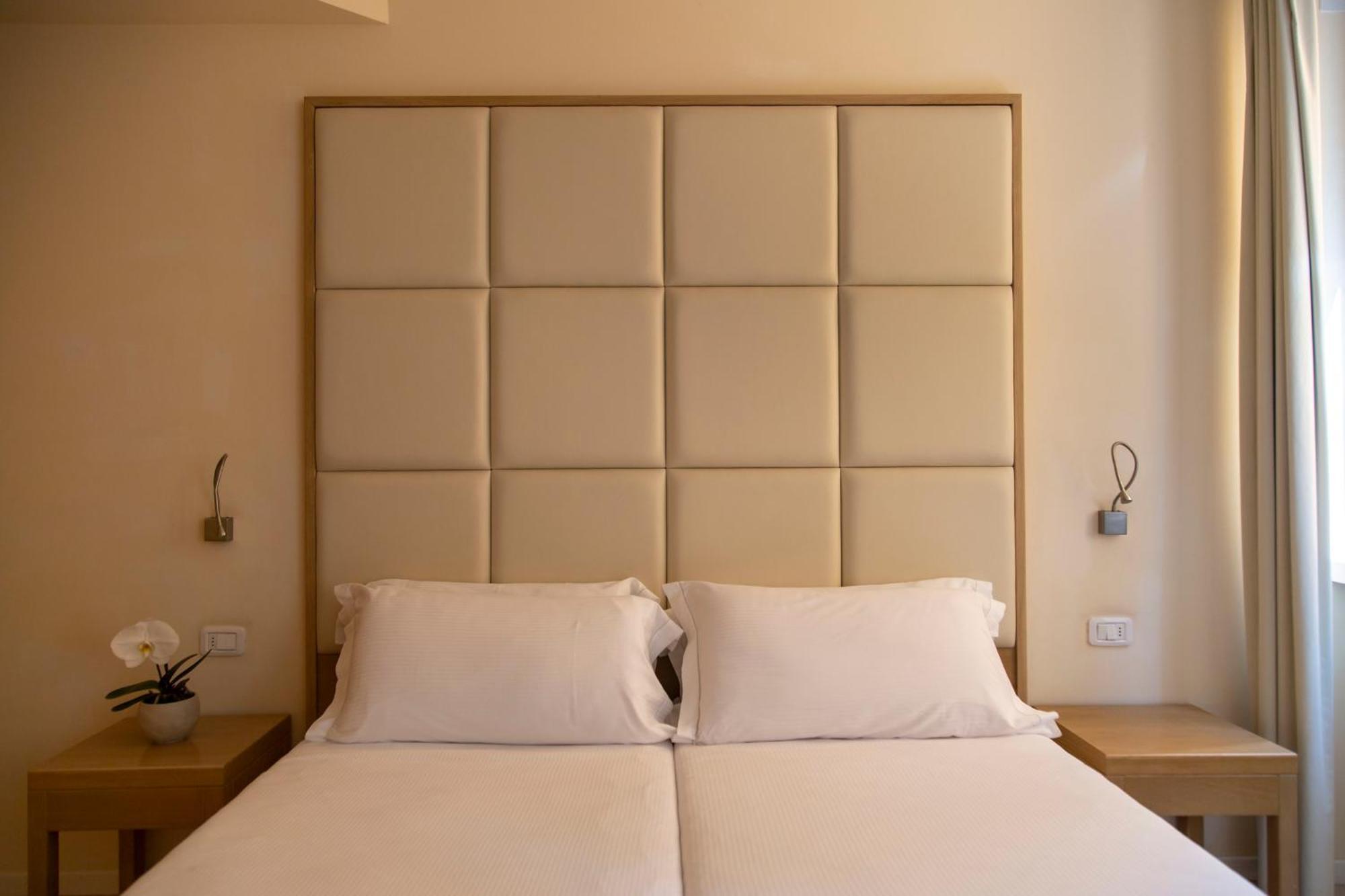 Hotel Antico Borgo Riva del Garda Camera foto