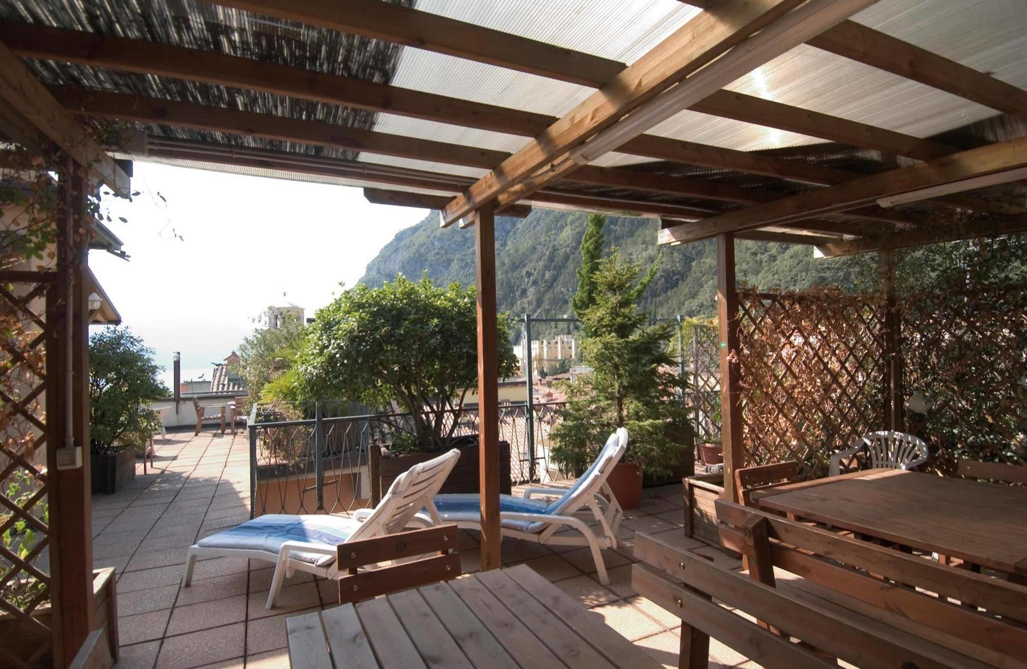 Hotel Antico Borgo Riva del Garda Esterno foto
